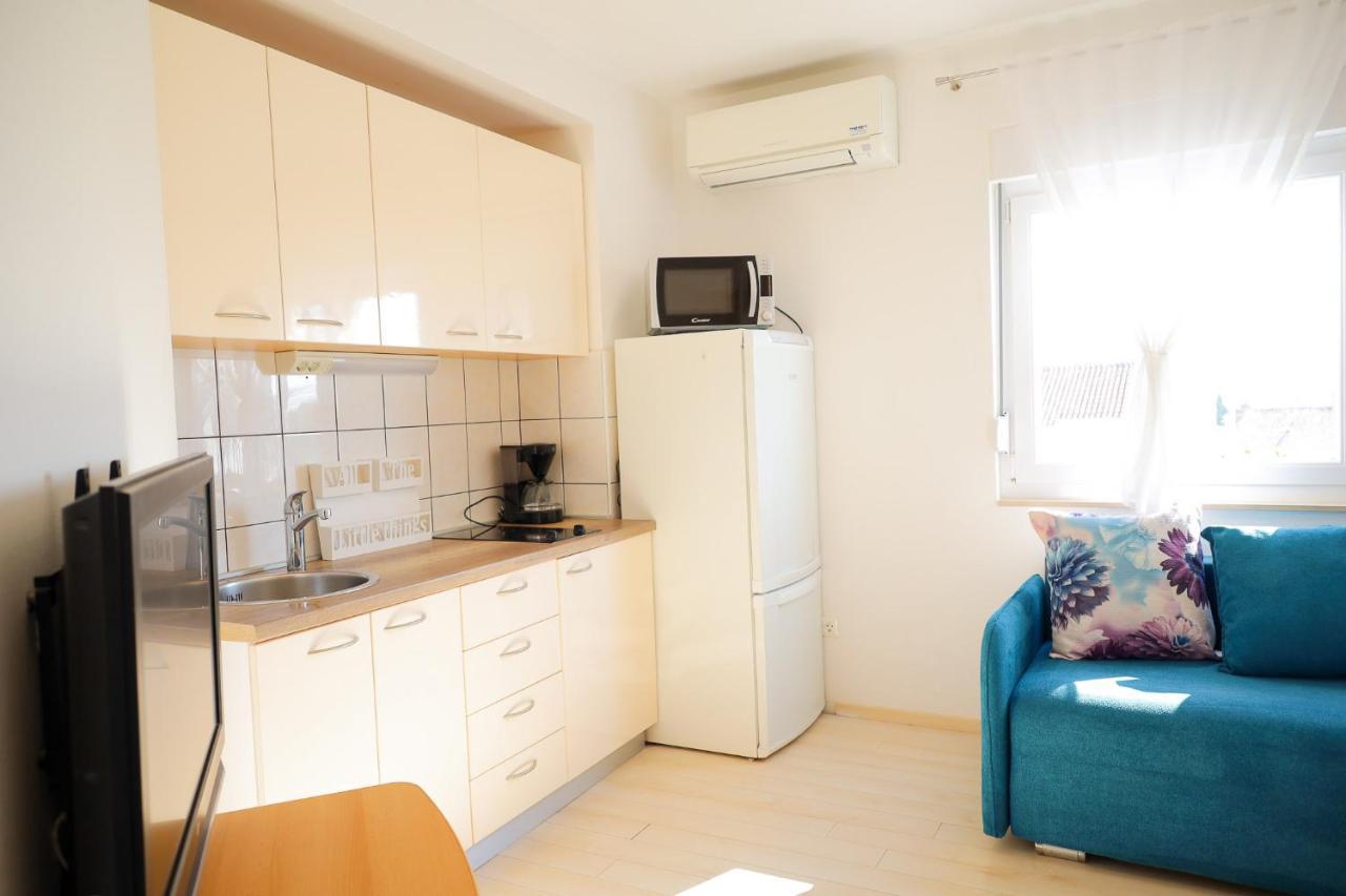 The Florens Residence Near The Beach With The Pool, Bbq And Kids Playground, Zadar Diklo Luaran gambar
