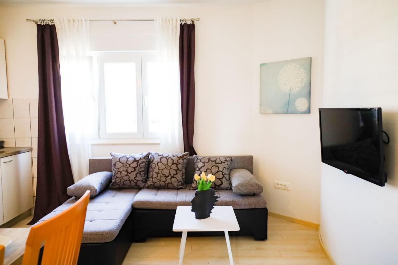 The Florens Residence Near The Beach With The Pool, Bbq And Kids Playground, Zadar Diklo Luaran gambar