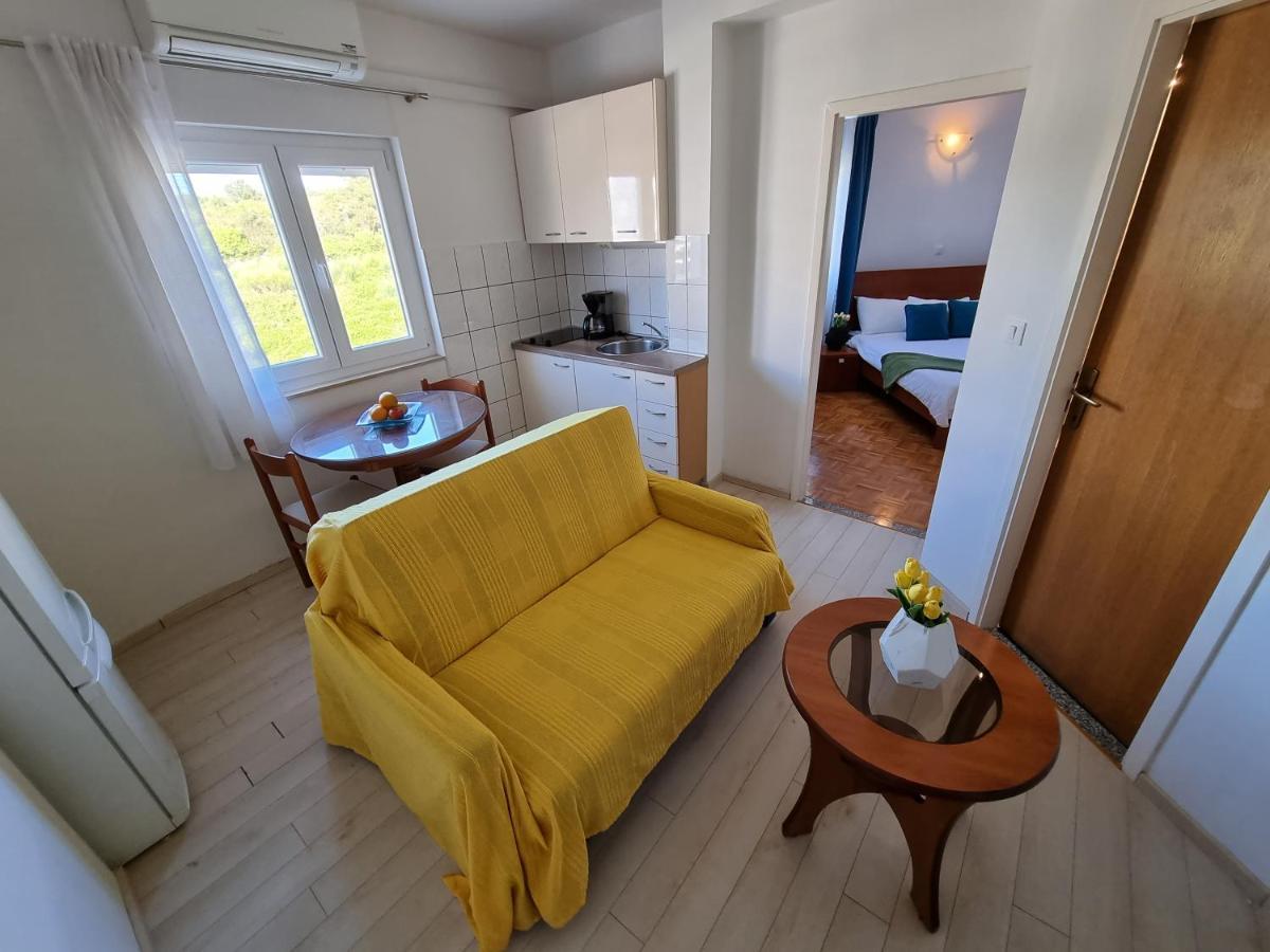 The Florens Residence Near The Beach With The Pool, Bbq And Kids Playground, Zadar Diklo Luaran gambar