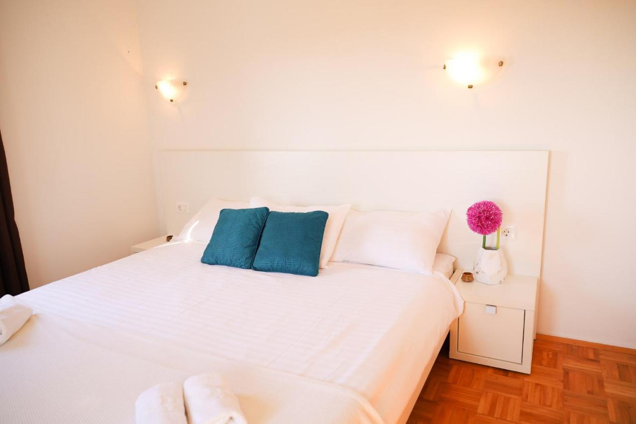 The Florens Residence Near The Beach With The Pool, Bbq And Kids Playground, Zadar Diklo Luaran gambar
