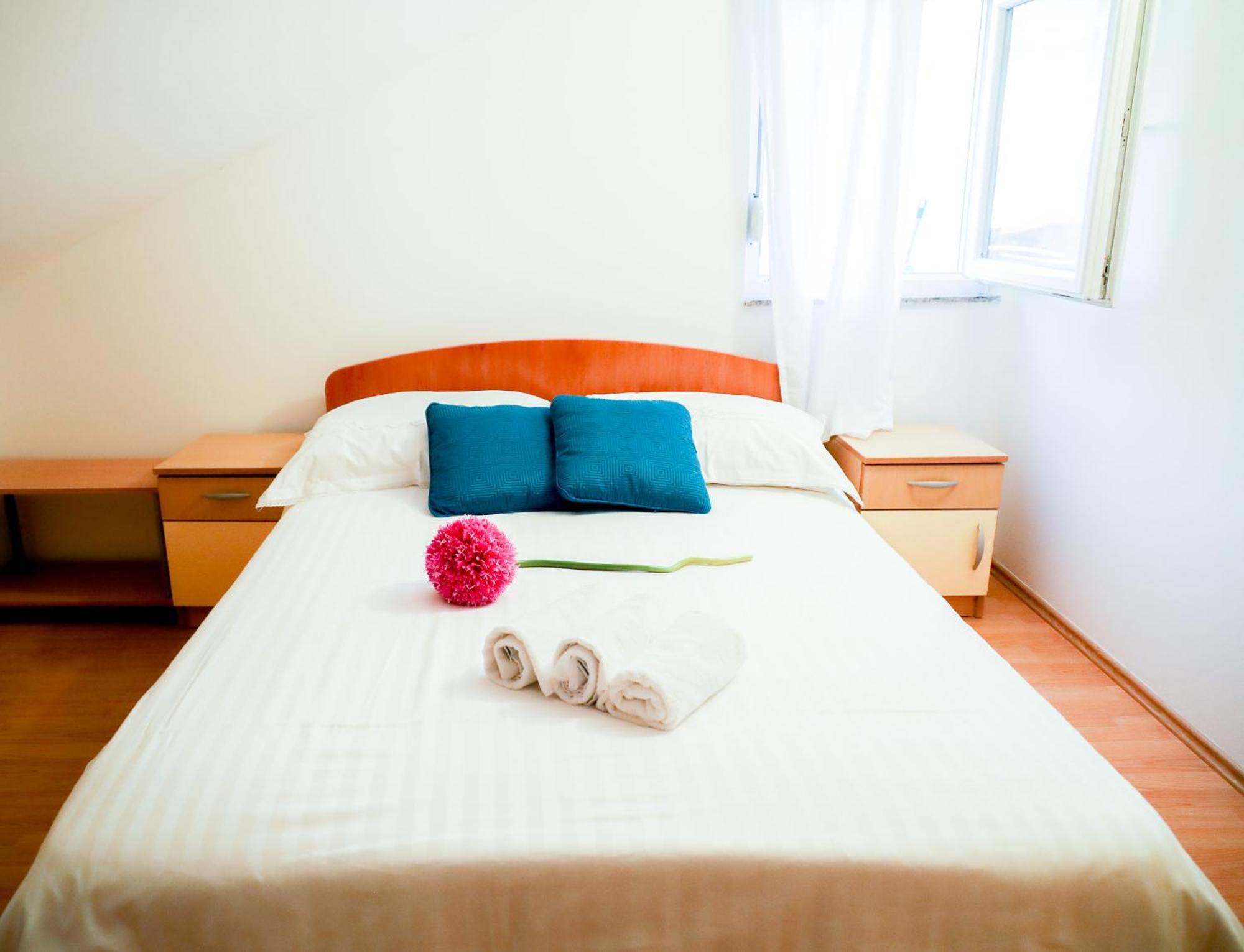 The Florens Residence Near The Beach With The Pool, Bbq And Kids Playground, Zadar Diklo Bilik gambar